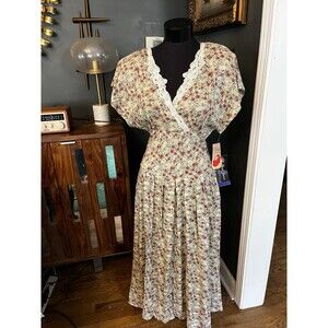 Vintage w original tags Floral & Lace All That Jazz 1980’s Dress Cottage Core